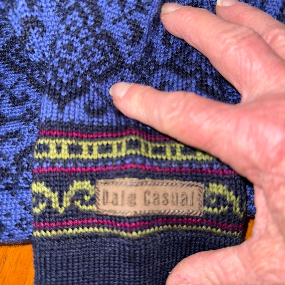 Dale of Norway Women’s Pullover Wool Sweater - Picture 4 of 8